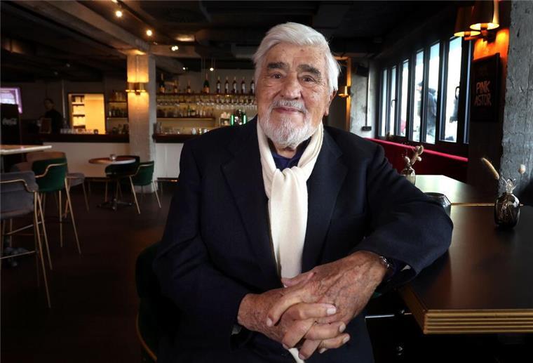 Schurke der Nation: Mario Adorf und das „Winnetou“-Jubiläum DIe Rolle des Schurken Santer in „Winnetou I“ ist eine der bekanntesten Rollen von Mario Adorf.