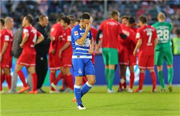 Die "Roten" aus Würzburg jubeln, die "blauen Zebras" sind abgestiegen.