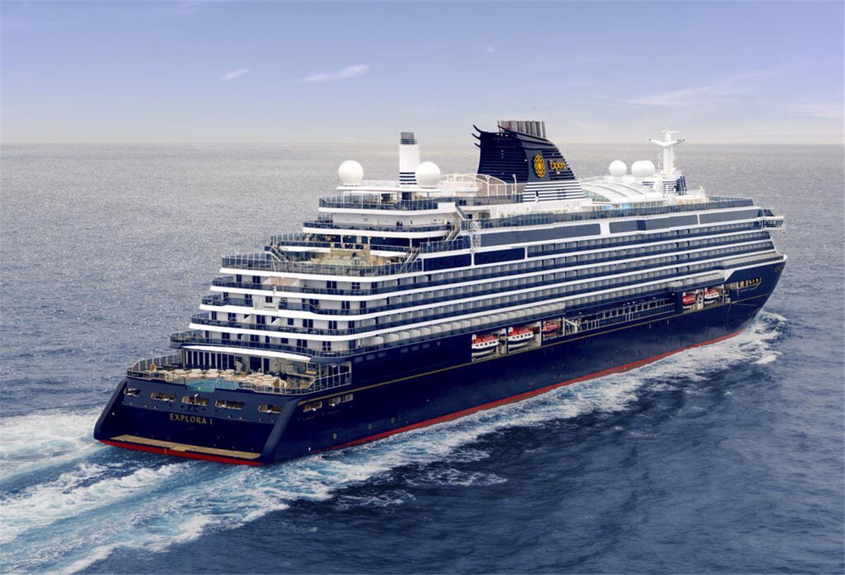 Ein Kreuzfahrtschiff fährt auf dem Meer.