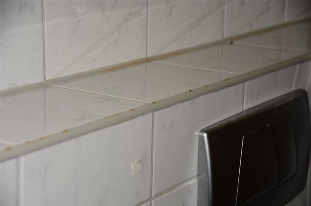 Die Schäden, die die Flüchtlingsfamilie am Haus hinterlassen hat, sind beträchtlich.