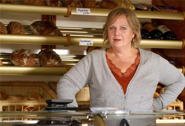 TV stets reich: Wo bleibt die Sozialkritik in Serien? Die Schauspielerin Gabriela Maria Schmeide als Tina in einer Szene der gefeierten Miniserie „Tina mobil“ des Rundfunks Berlin-Brandenburg (RBB). (Foto von 2020)