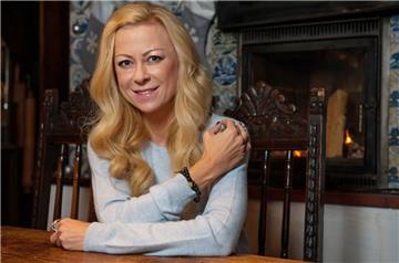 Die Schauspielerin Jenny Elvers hat mit ihren Männern, als Schauspielerin und ei...
