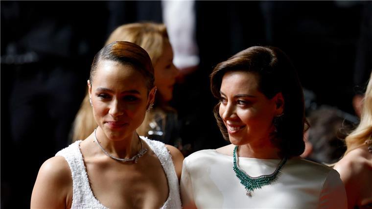 Francis Ford Coppola und sein wahnsinniges „Megalopolis“ Die Schauspielerinnen Nathalie Emmanuel (l) und Aubrey Plaza kommen zur Premiere von „Megalopolis“.