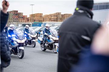 Die schönsten Fotos vom königlichen Besuch in Bremerhaven. Foto: Hartmann