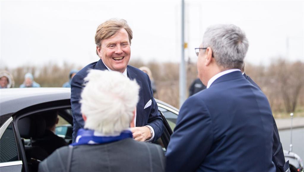 Die schönsten Fotos vom königlichen Besuch in Bremerhaven. Foto: Hartmann