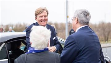 Die schönsten Fotos vom königlichen Besuch in Bremerhaven. Foto: Hartmann