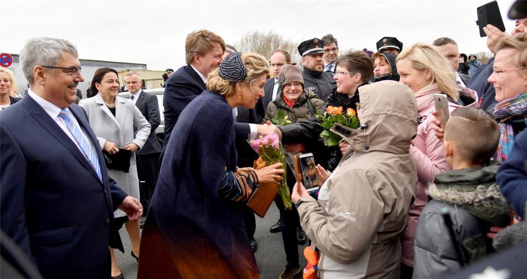 Die schönsten Fotos vom königlichen Besuch in Bremerhaven. Foto: Scheschonka
