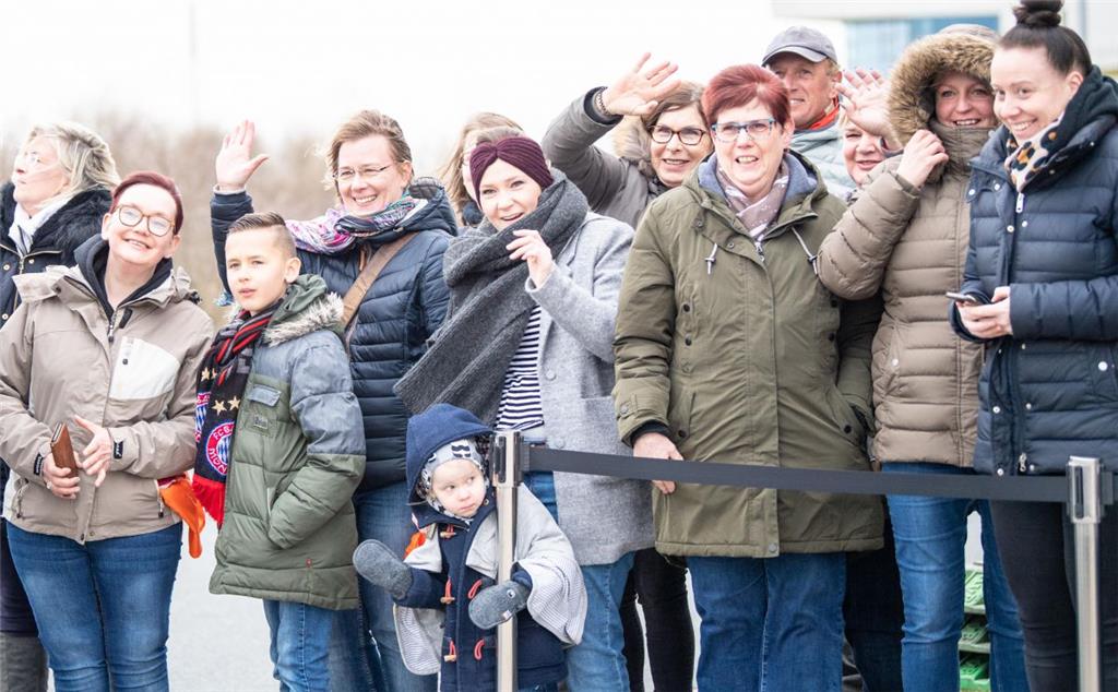 Die schönsten Fotos vom königlichen Besuch in Bremerhaven. Foto: Hartmann
