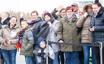Die schönsten Fotos vom königlichen Besuch in Bremerhaven. Foto: Hartmann