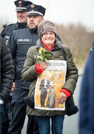 Die schönsten Fotos vom königlichen Besuch in Bremerhaven. Foto: Hartmann