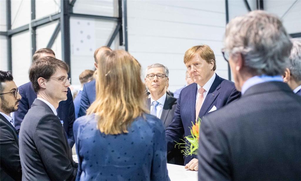 Die schönsten Fotos vom königlichen Besuch in Bremerhaven. Foto: Hartmann