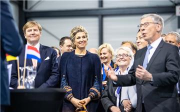 Die schönsten Fotos vom königlichen Besuch in Bremerhaven. Foto: Hartmann