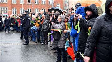 Die schönsten Fotos vom königlichen Besuch in Bremerhaven. Foto: Scheschonka