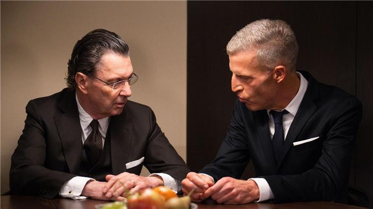 Suter und Stuckrad-Barre über ihre Freundschaft Die Schriftsteller Martin Suter (l) und Benjamin von Stuckrad-Barre haben bereits ein gemeinsames Buch veröffentlicht.
