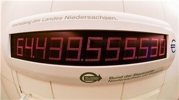 Die Schulden in Niedersachsen werden sich umgerechnet auf etwa 8.222 Euro pro Einwohner erhöhen.