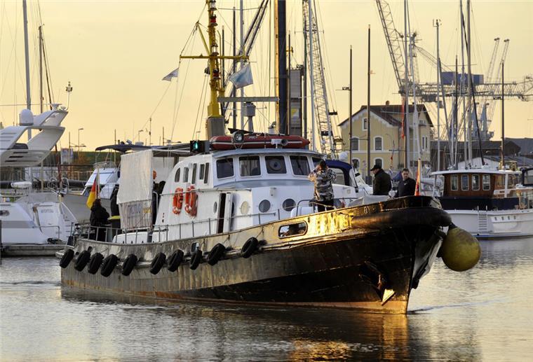 Bei Kleinanzeigen zum Verkauf: Bremerhavens „Seelotse“ sucht neuen Inhaber Die „Seelotse“ steht zum Verkauf.