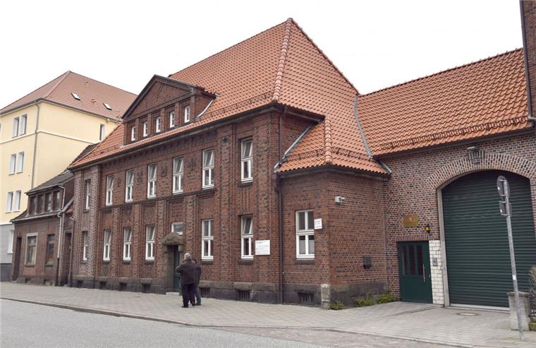 Bremerhaven: Gefängnis verschärft die Sicherheit Die Sicherheitsmaßnahmen der JVA an der Nordstraße in Bremerhaven sind verschärft worden.