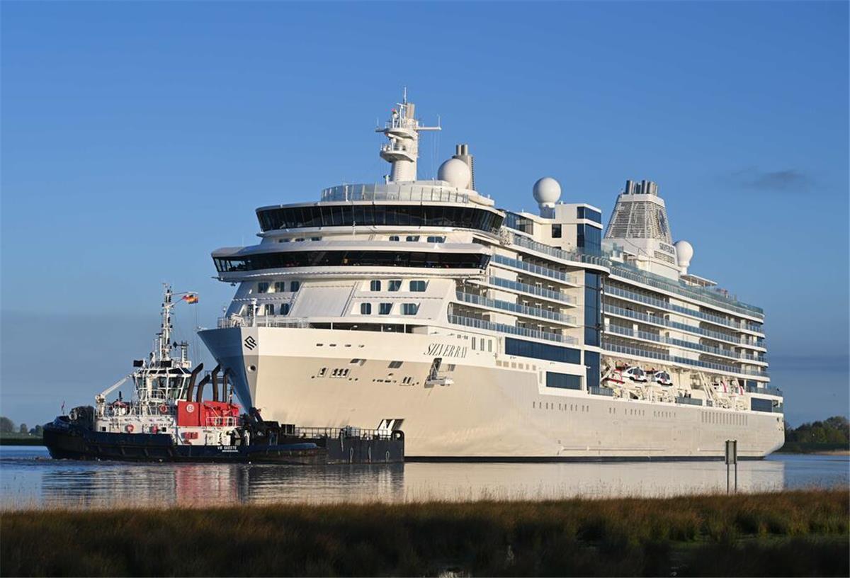 „Silver Ray“: Neues Kreuzfahrtschiff der Meyer Werft steuert Nordsee an Die „Silver Ray“ wird seit der Nacht zu Sonntag zur Nordsee überführt.