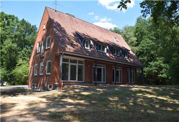 Die Situation rund um das Haus der Jugend an der Bäckerstraße ärgert WFB-Ratsmitglied Hans Günter Krauskopf über alle Maßen. Er fordert, dass endlich ein Umzugstermin für das Jugendzentrum festgelegt wird.