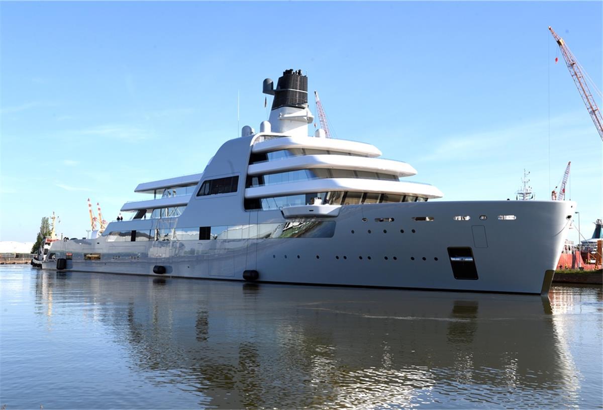 Die „Solaris“ hat Bremerhaven verlassen.