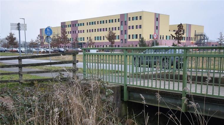 Sorgen um Helios-Klinik: Jetzt zieht der Nordenhamer Stadtrat nach Die Sorge um die Zukunft der Helios-Klinik treibt die Nordenhamer um.