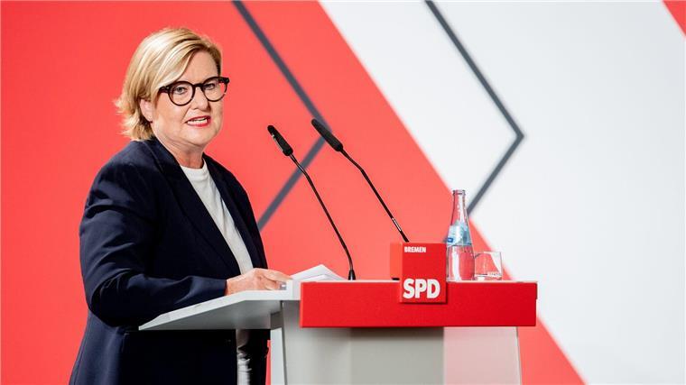 Bremer SPD nominiert neue Senatsmitglieder Die SPD-Politikerin Eva Högl soll Nachfolgerin von Bremens Innensenator Ulrich Mäurer (SPD) werden.