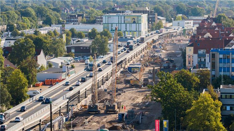 Südschnellweg in Hannover früher wieder frei Die Sperrung des Südschnellwegs in Hannover ist aufgehoben - früher als erwartet. (Archivbild)