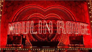 Die Spezial-Show von „Let’s Dance“ soll in den Kulissen des Musicals „Moulin Rouge“ stattfinden.