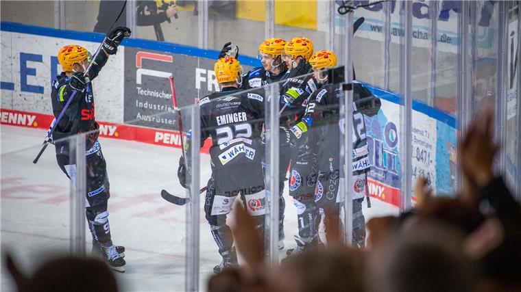 „4 gewinnt“: Darum werden die Fischtown Pinguins Meister
