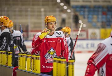 Die Spieler der Fischtown Pinguins sind heiß auf den Saisonstart: Christian Wejse und seine Teamkollegen freuen sich, dass die Vorbereitungszeit vorbei ist.