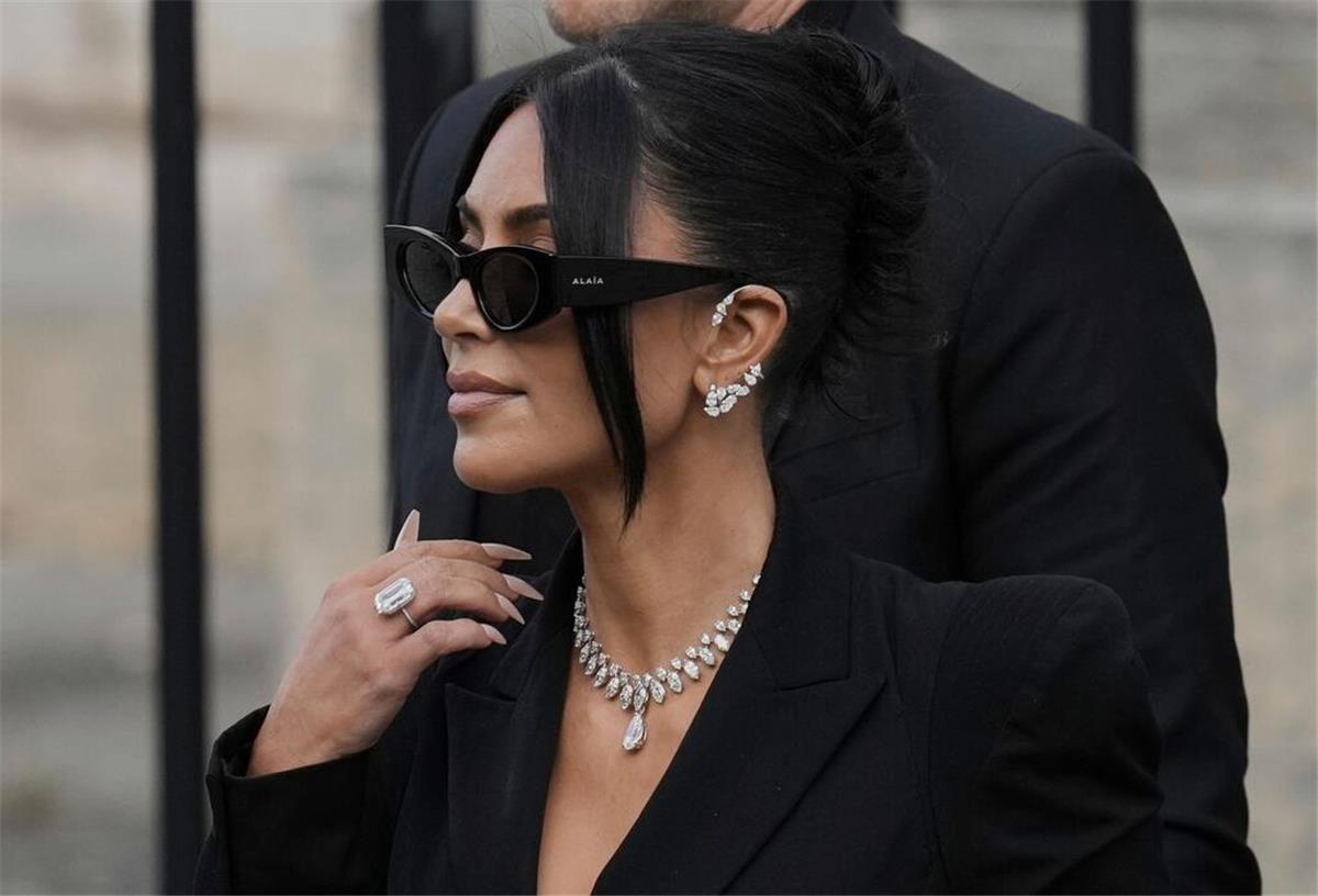 Die Staatsanwaltschaft hat für die Angeklagten im Prozess um den Raubüberfall auf Kim Kardashian zumeist hohe Haftstrafen verlangt. (Archivbild)