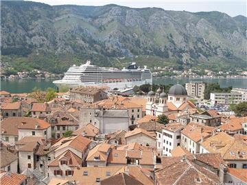 Die Stadt Kotor in Montenegro gehört zu den beliebten, alternativen Reisezielen für den Sommerurlaub.