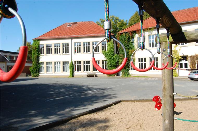 Nordenham: Aus Nordschule könnte Wohnanlage werden Die Stadt verhandelt mit einem Investor, der aus der früheren Nordschule eine Wohnanlage machen möchte.