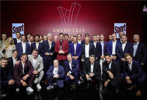 Piguins-Torwart Maximilian Franzreb gewinnt Sport Bild-Award