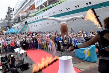 Die Taufe der "Amera" ist demnächst im Fernsehen zu sehen. Ab 13. November wird die neue Staffel ausgestrahlt.