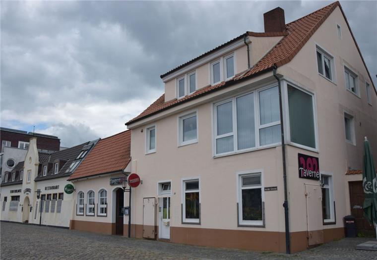 Die "Taverne 202" an der Geeste in Bremerhaven zieht in den Bürgerpark um. Der Grund: Das Gebäude soll - ebenso wie das "Lehrke-Haus" nebenan - abgerissen werden.