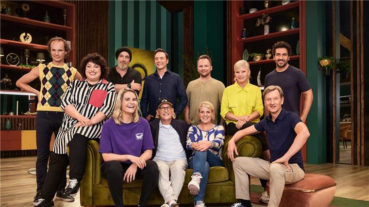 Die Teilnehmer der  fünften Staffel der preisgekrönten Comedy-Show  „LOL: Last One Laughing“.