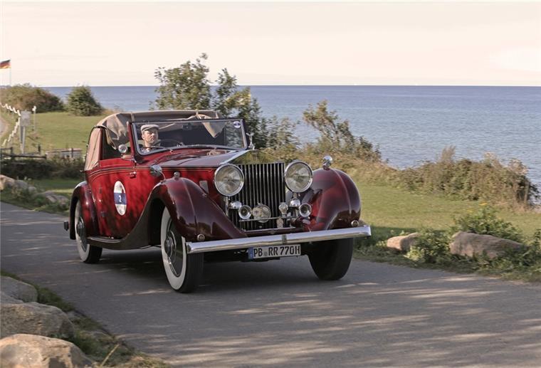 Bremerhaven: Oldtimer rollen durch den Norden OCC-Küstentrophy
