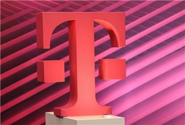 Die Telekom konnte die Zahl der Mobilfunk-Vertragskunden in Deutschland im Jahresendquartal um 360.000 erhöhen.