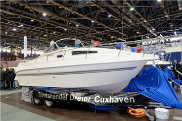 Die teuerste Yacht auf der Messe "Klar Schiff": Der Bootstyp Drago22 liegt preislich bei etwa 56.000 Euro.