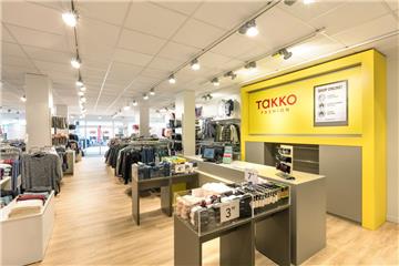 Die Textil-Kette Takko möchte in der Fußgängerzone eine sogenannte Expressfiliale eröffnen. So oder so ähnlich wird es in dem Geschäft aussehen.