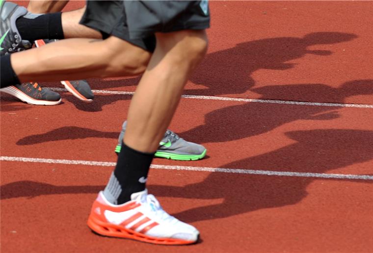 Sportplatz-Sanierung als Spar-Variante? Die Tossenser Leichtathleten hoffen auf die Sanierung der ihrer Laufbahn. Symbolfoto: Jaspersen