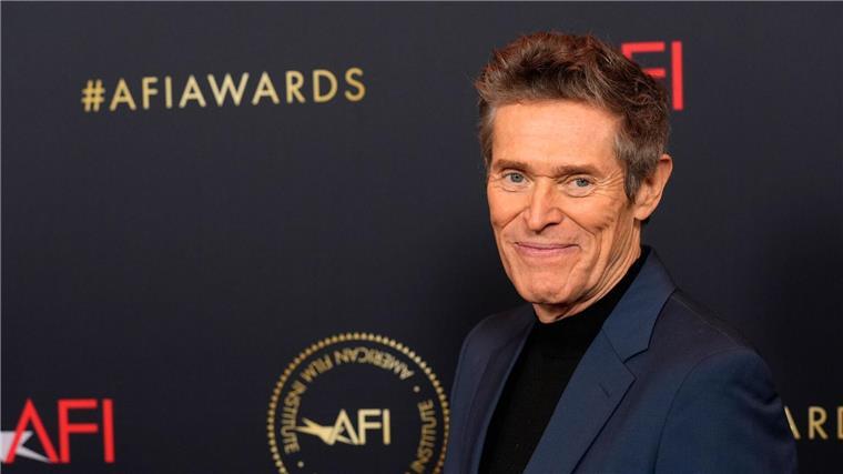 Willem Dafoe: Ich denke nicht in politischen Botschaften Die Trophäen-Saison ist in Hollywood in vollem Gange: Willem Dafoe kommt zur Verleihung der AFI Awards in Beverly Hills.