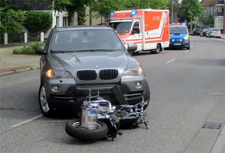 Lehe: Motorradfahrer (57) bei Unfall verletzt Die Unfallstelle auf der Wurster Straße.