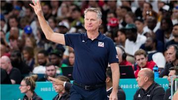 Die US-Basketballer von Trainer Steve Kerr haben das Viertelfinal-Ticket sicher.