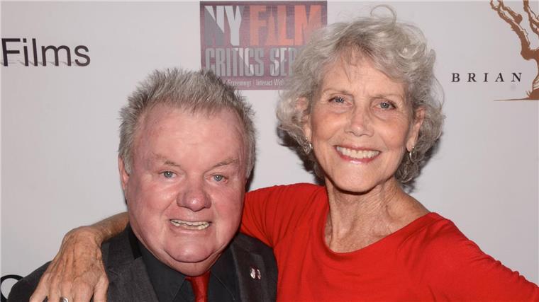 Die US-Schauspielerin Shannon Wilcox und der US-Schauspieler Jack McGee bei der Premiere von „Silver Skies“. Wilcox ist tot.