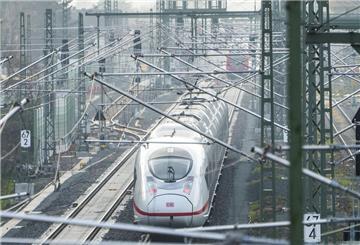 Ein ICE der Deutschen Bahn. 