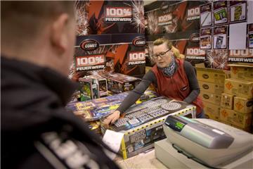 Die Verkäuferinnen haben gut zu tun. Foto: Masorat-f