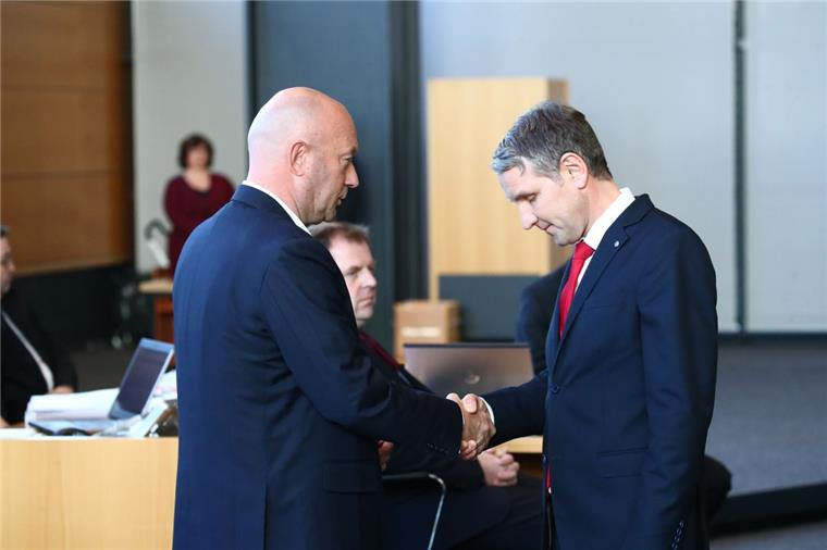 Parteien im Kreis Rotenburg erteilen AfD klare Absage Die Wahl Thomas Kemmrichs (links) zum Ministerpräsidenten von Thüringen sorgt auch im Landkreis Rotenburg für Kopfschütteln. Dass er von der AfD von Björn Höcke (rechts) abhängig ist, ist auch für den FDP-Kreisvorsitzenden Jan-Christoph Oetjen ein "No go".