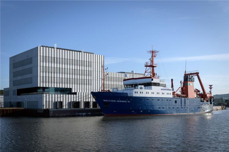 Die "Walther Herwig III" ist von ihrer letzten Forschungsreise für 2019 aus der Irischen See nach Bremerhaven zurückgekehrt. 